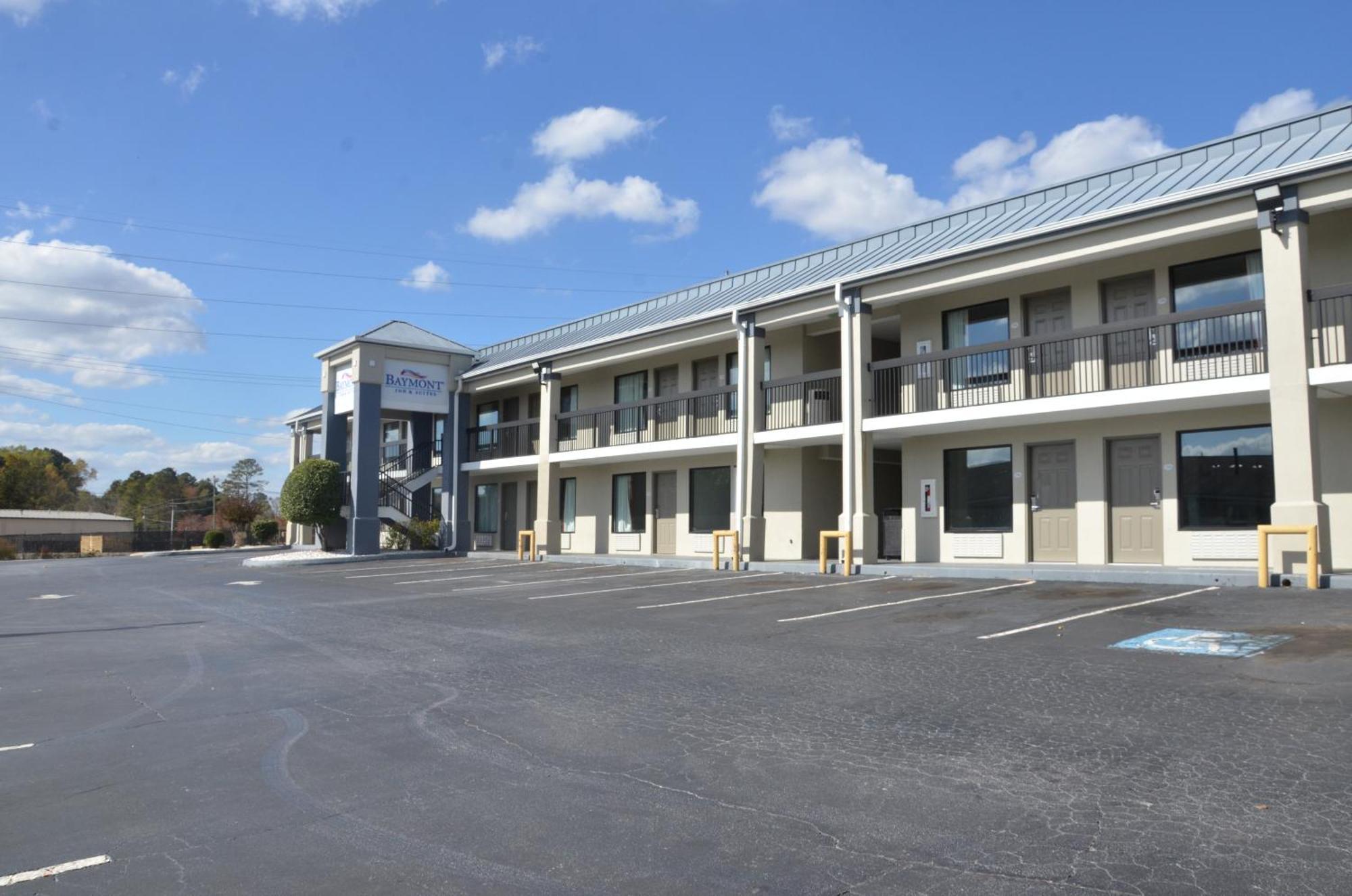 Baymont Inn & Suites Covington Exterior photo